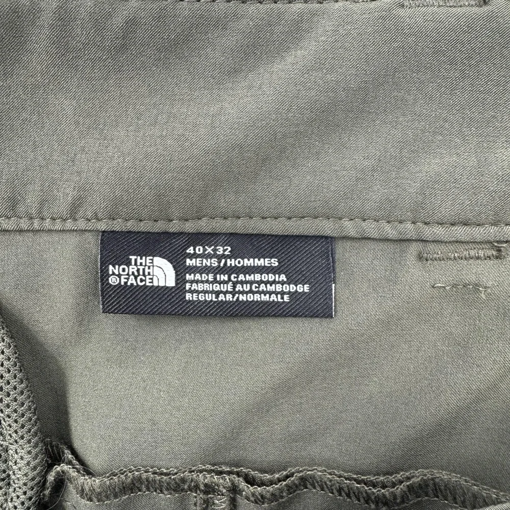 The North Face Pants Mens 40x32 Green Convertible Zip Off Hiking Stretch Outdoor